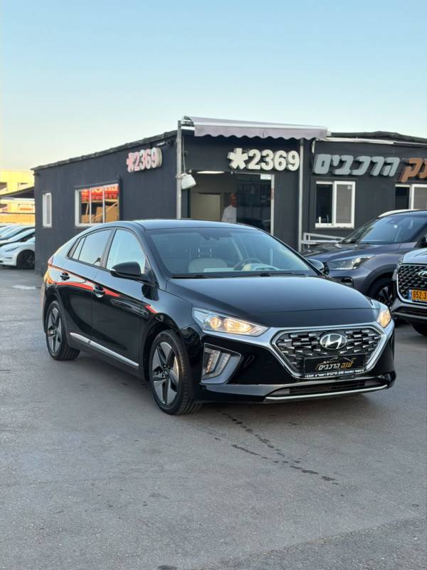 ������IONIQ HYBRID