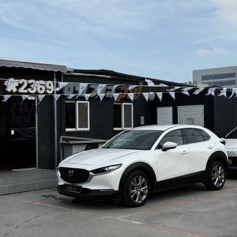  / Mazda CX-30 -  1