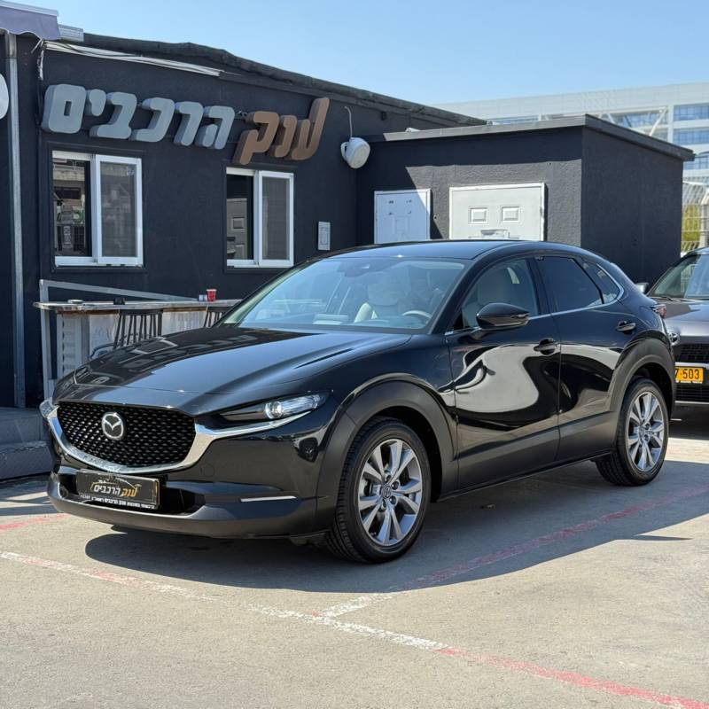  / MazdaCX-30
