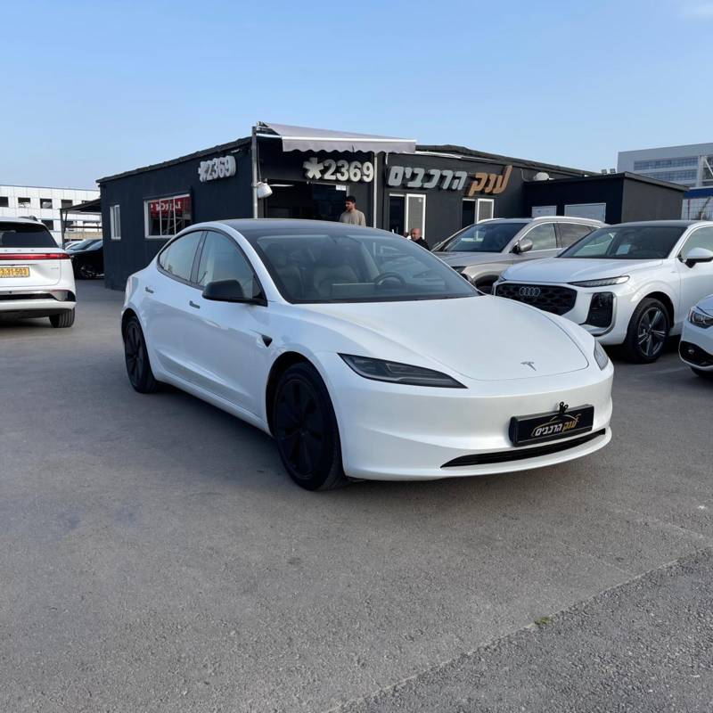 ����MODEL 3