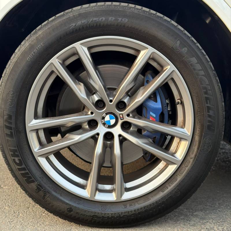 � � �� X4 XDRIVE30I - ����� 10