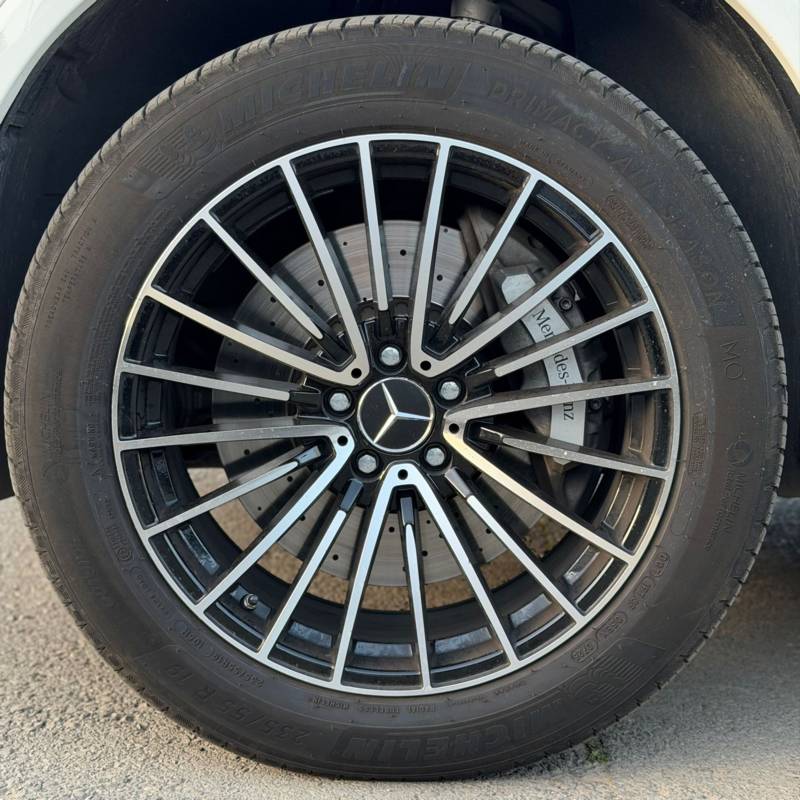 ����� GLC300 4MATIC - ����� 10