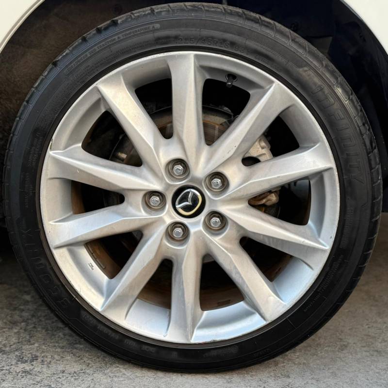  MAZDA 3 -  10