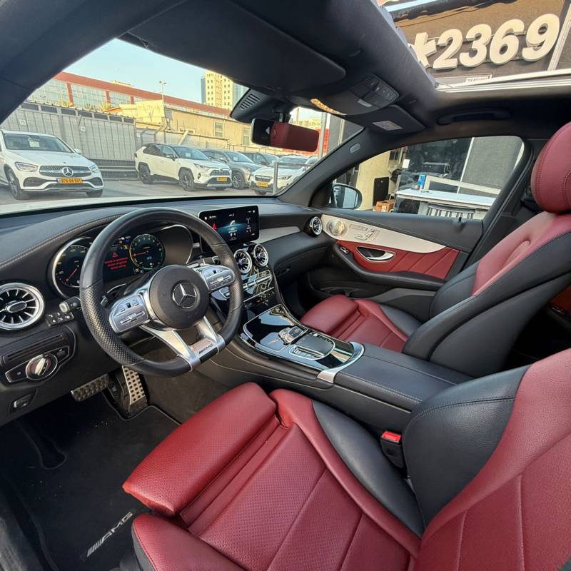  GLC 300E COUPE -  10