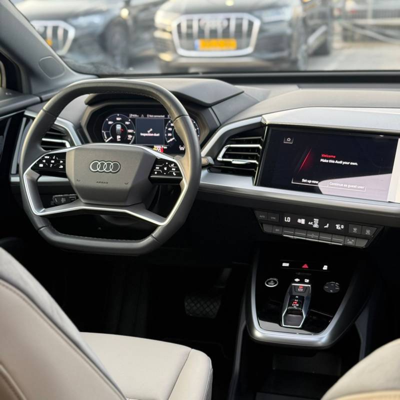  Q4 SPORTBACK -  10