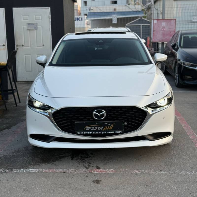  MAZDA 3 -  2