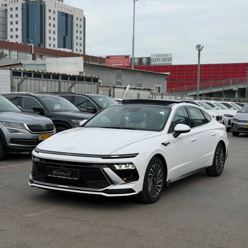 ������ SONATA HYBRID - ����� 2
