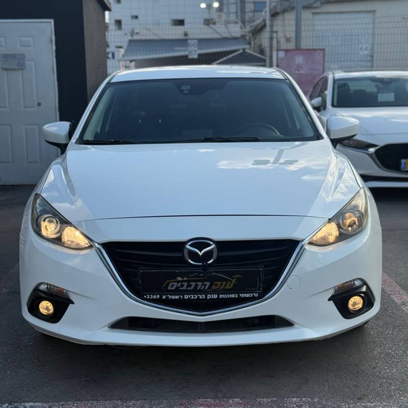  MAZDA 3 -  2