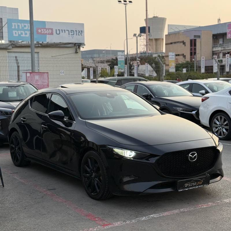  MAZDA 3 -  2