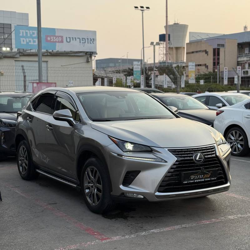  LEXUS NX300H -  3