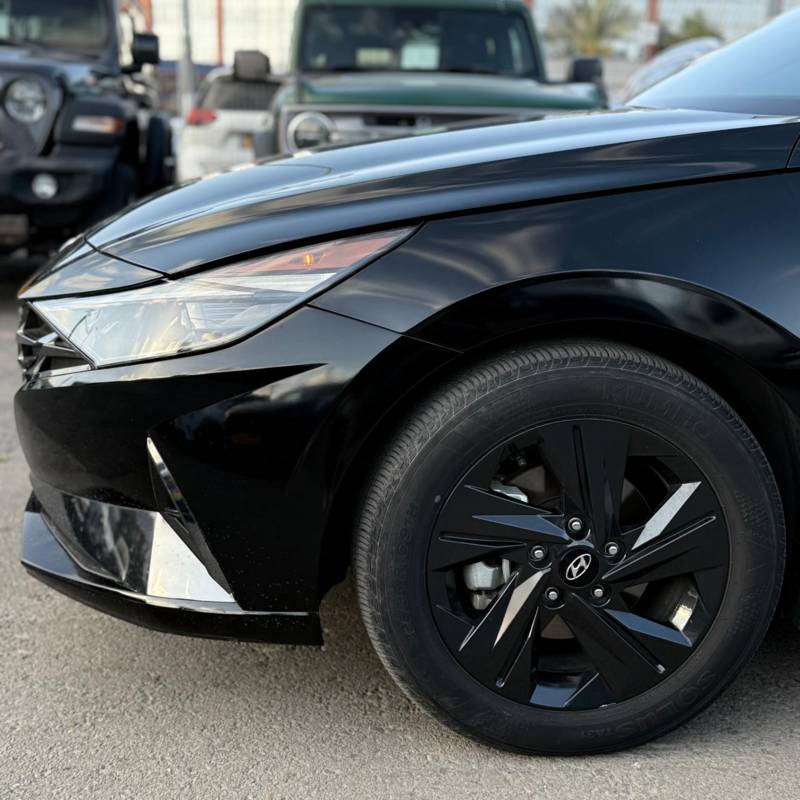 ������ ELANTRA HEV - ����� 3
