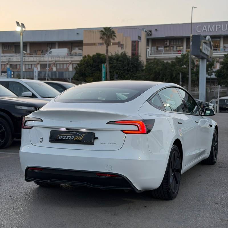 ���� MODEL 3 - ����� 4