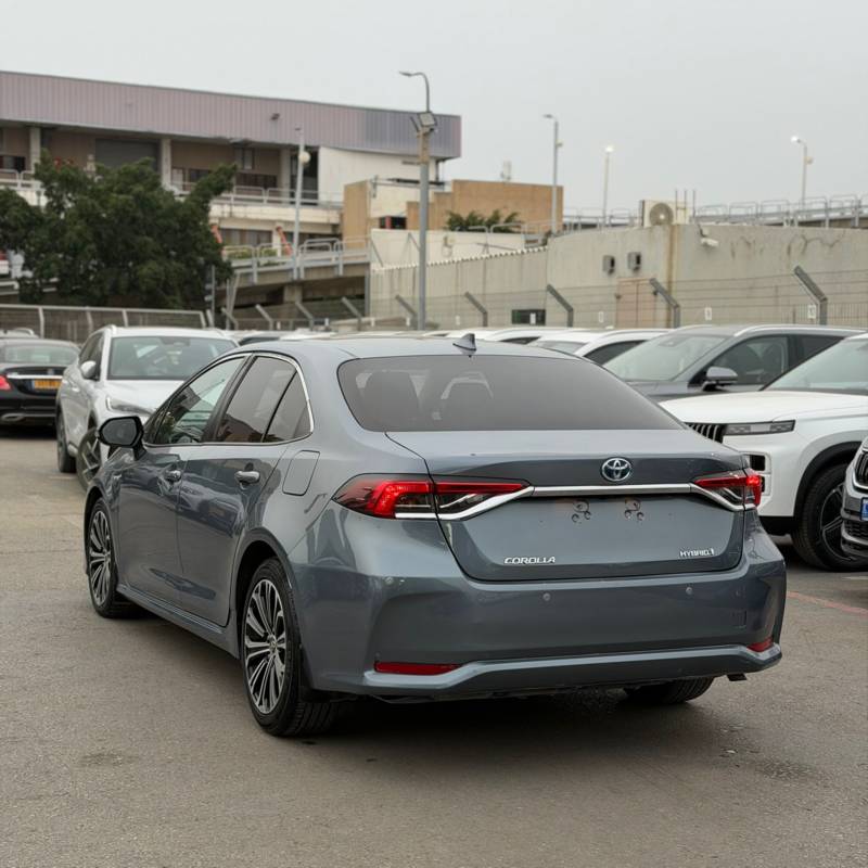 ������ COROLLA SDN HSD - ����� 4