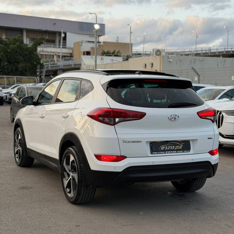 ������ TUCSON - ����� 4