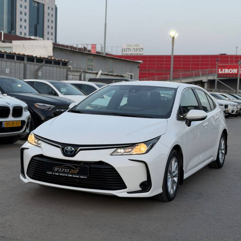 ������ COROLLA HSD SDN - ����� 4