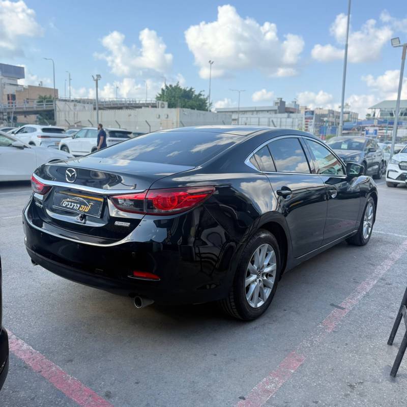  MAZDA 6 -  4
