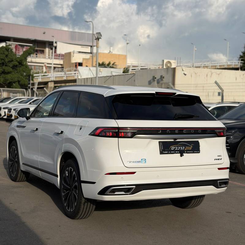 �'��� JAECOO8 PHEV - ����� 4