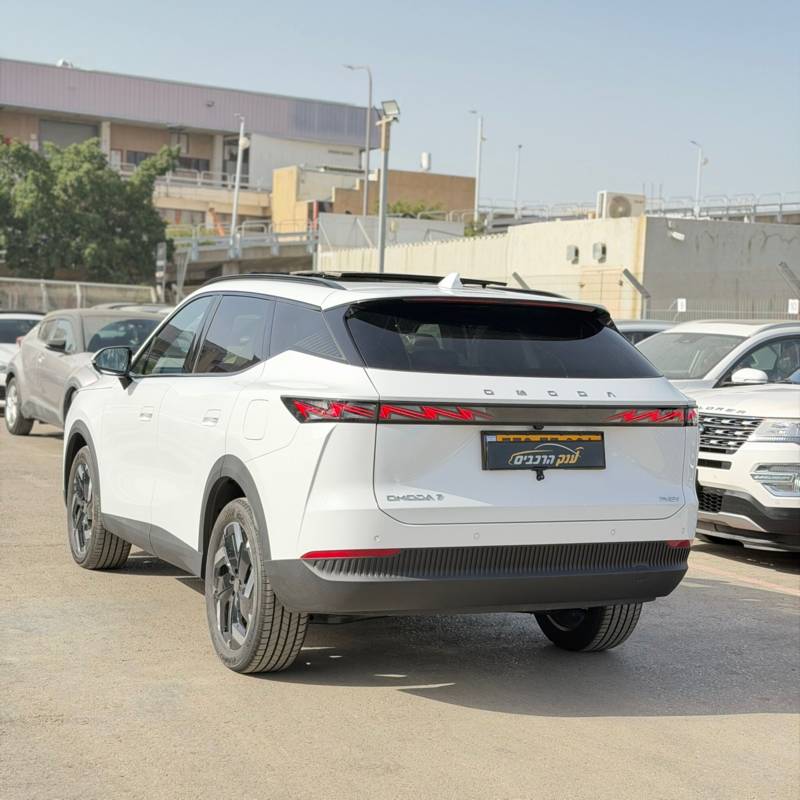 ������ OMODA 7 PHEV - ����� 4