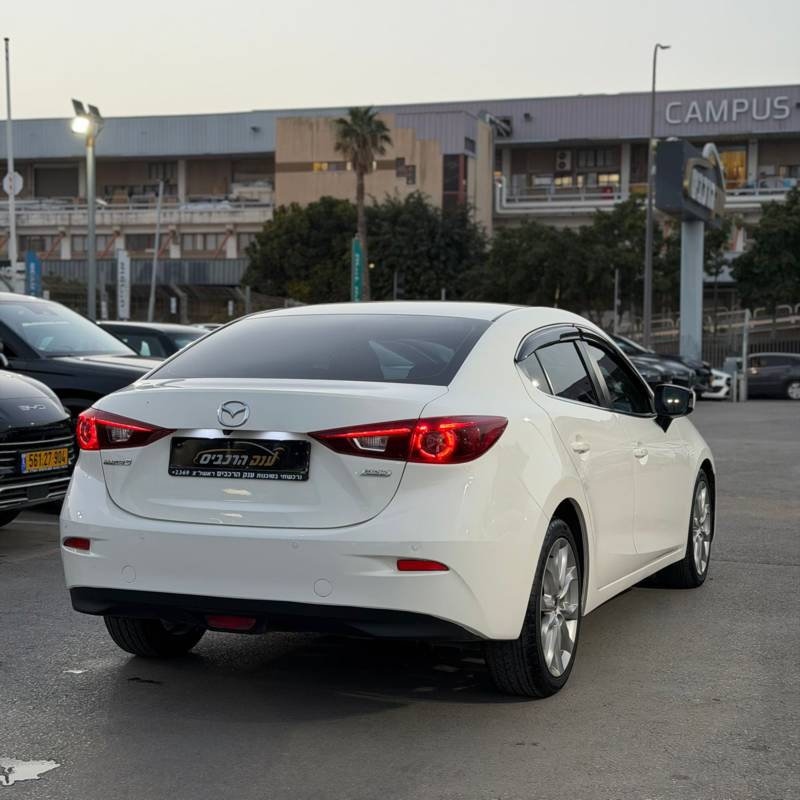 ���� MAZDA 3 - ����� 4