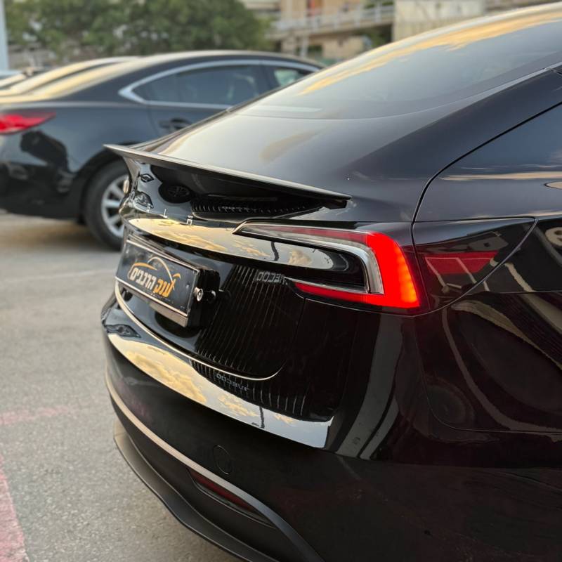  MODEL 3 -  4