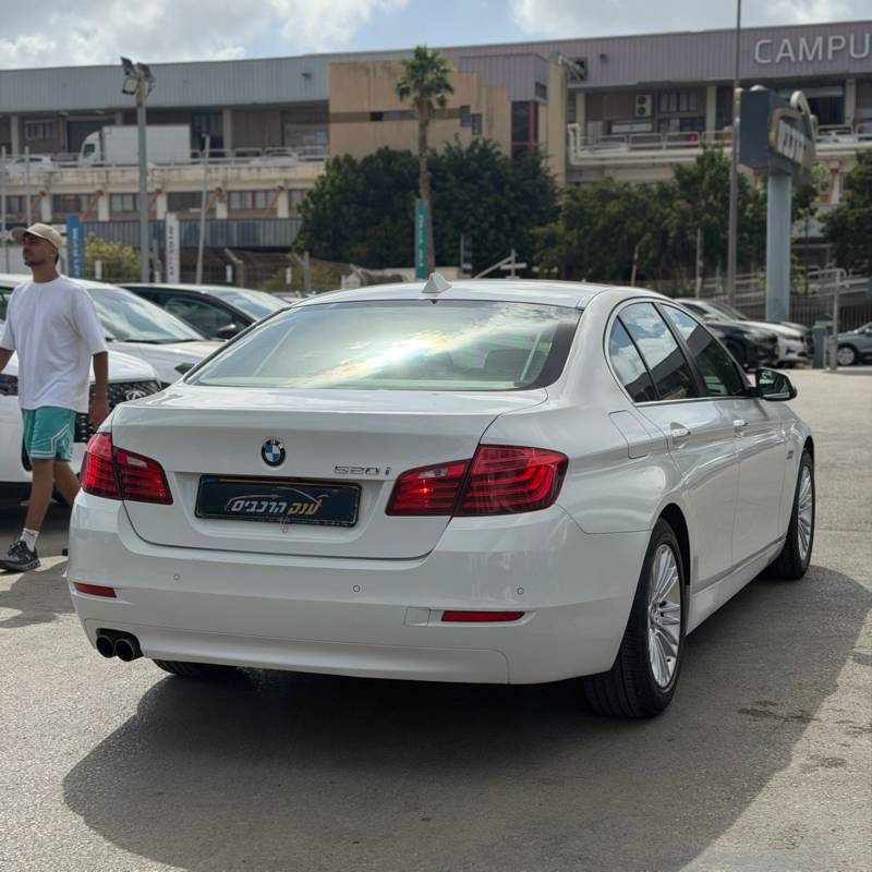 � � �� 520I - ����� 4