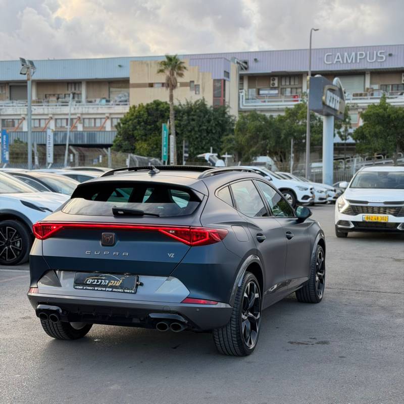 ����� CUPRA - ����� 4