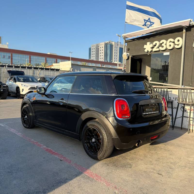    MINI ONE -  4