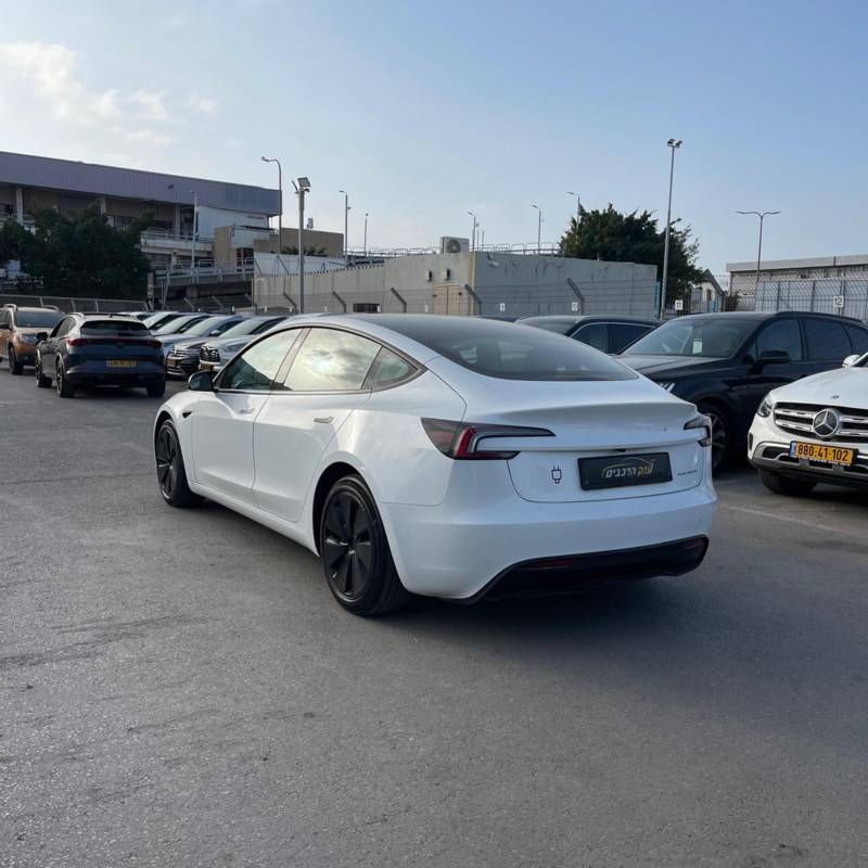 ���� MODEL 3 - ����� 4