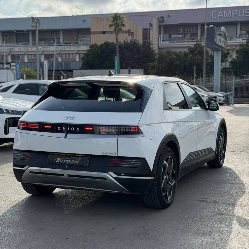 ������ IONIQ5 - ����� 5