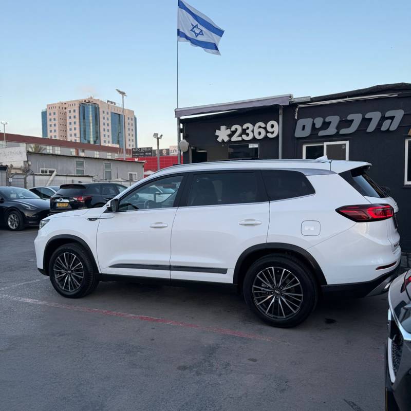 ' TIGGO 8 PRO -  5