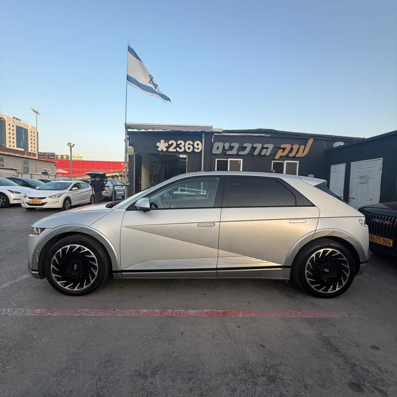  IONIQ5 -  5
