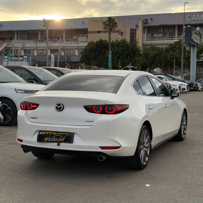 ���� MAZDA 3 - ����� 5