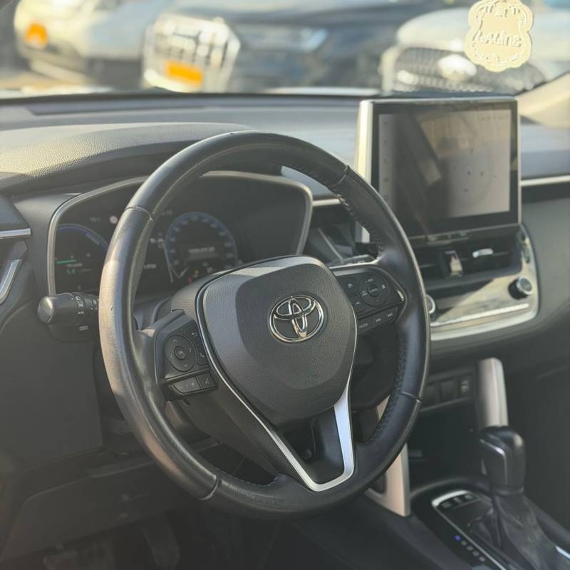 ������ COROLLA CROSS - ����� 6