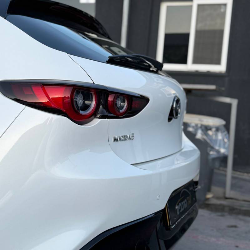  MAZDA3 -  6