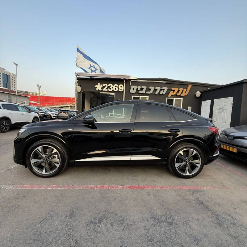  Q4 SPORTBACK -  6