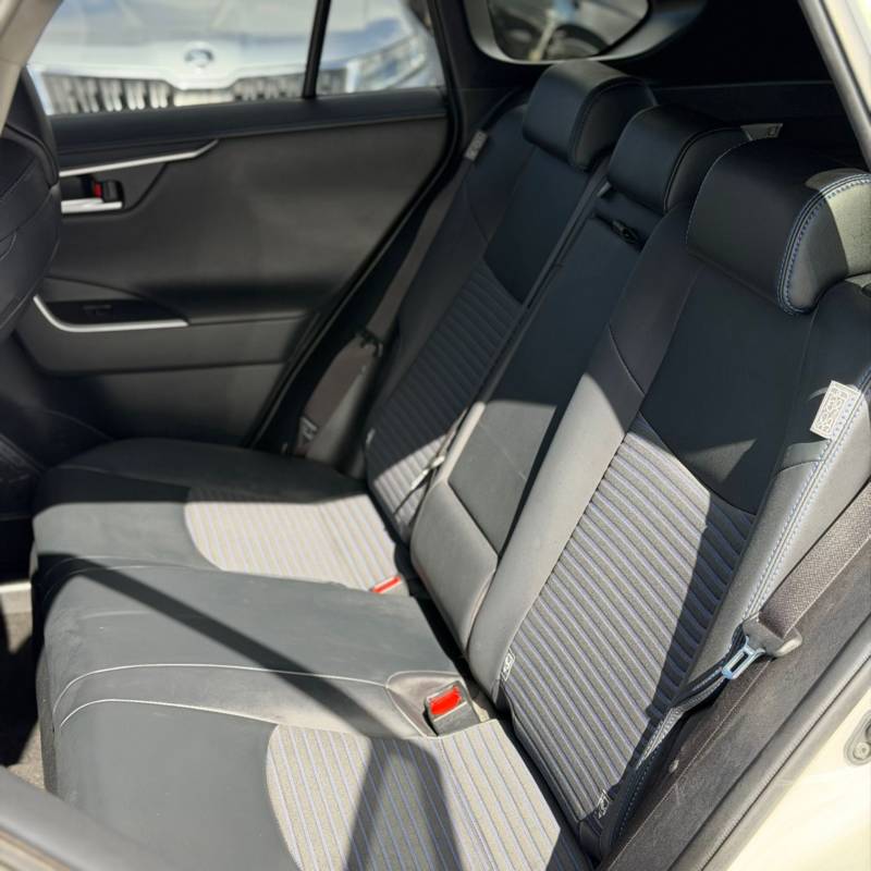 ������ RAV 4 HYBRID - ����� 7