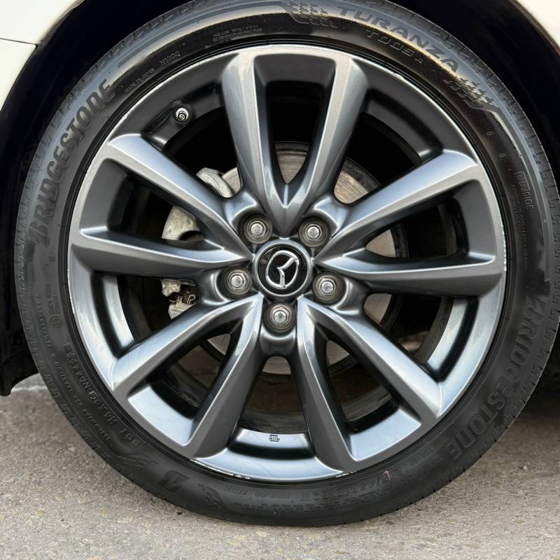  MAZDA3 -  7