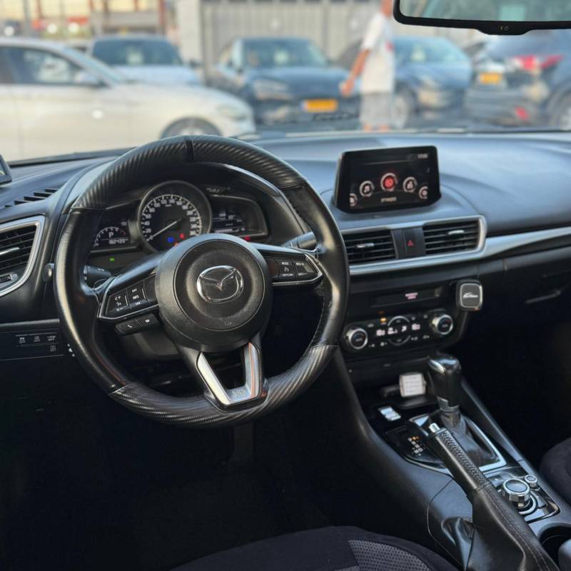  MAZDA 3 -  7