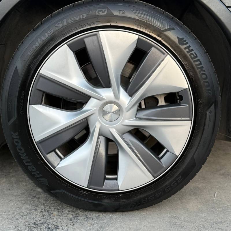 MODEL Y -  7