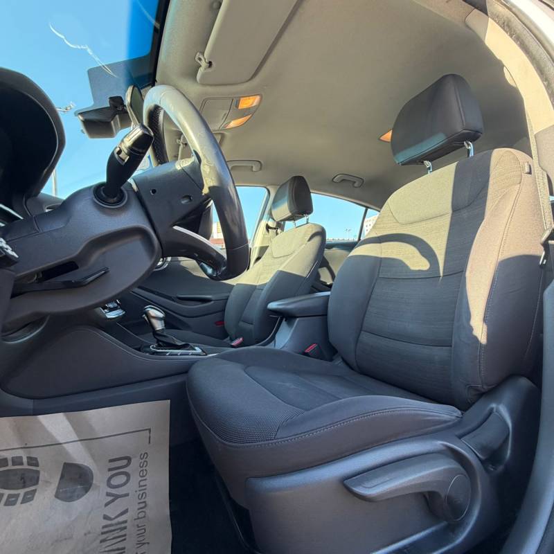 ������ IONIQ HYBRID - ����� 7