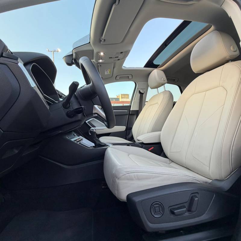 ����� Q3 SPORTBACK - ����� 8