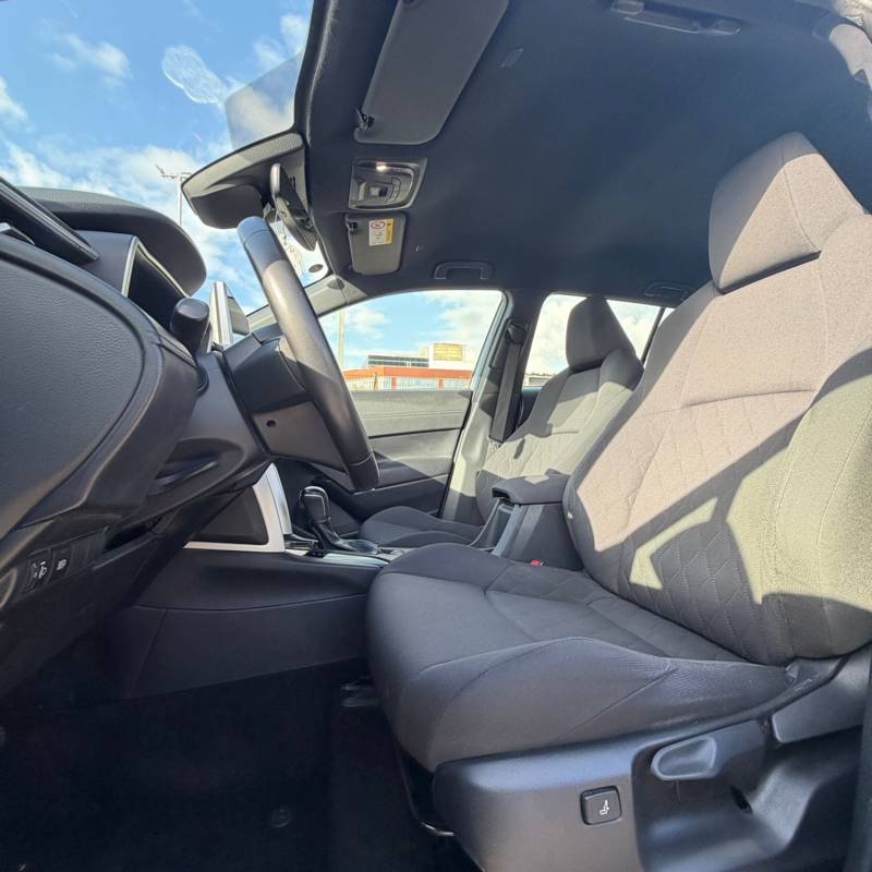 ������ COROLLA CROSS - ����� 8