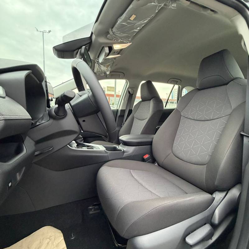 ������ RAV 4 HYBRID - ����� 8