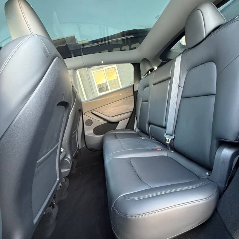  MODEL Y -  8