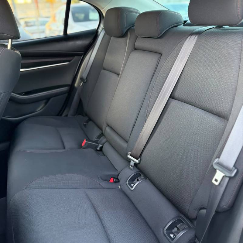 ���� MAZDA 3 - ����� 8