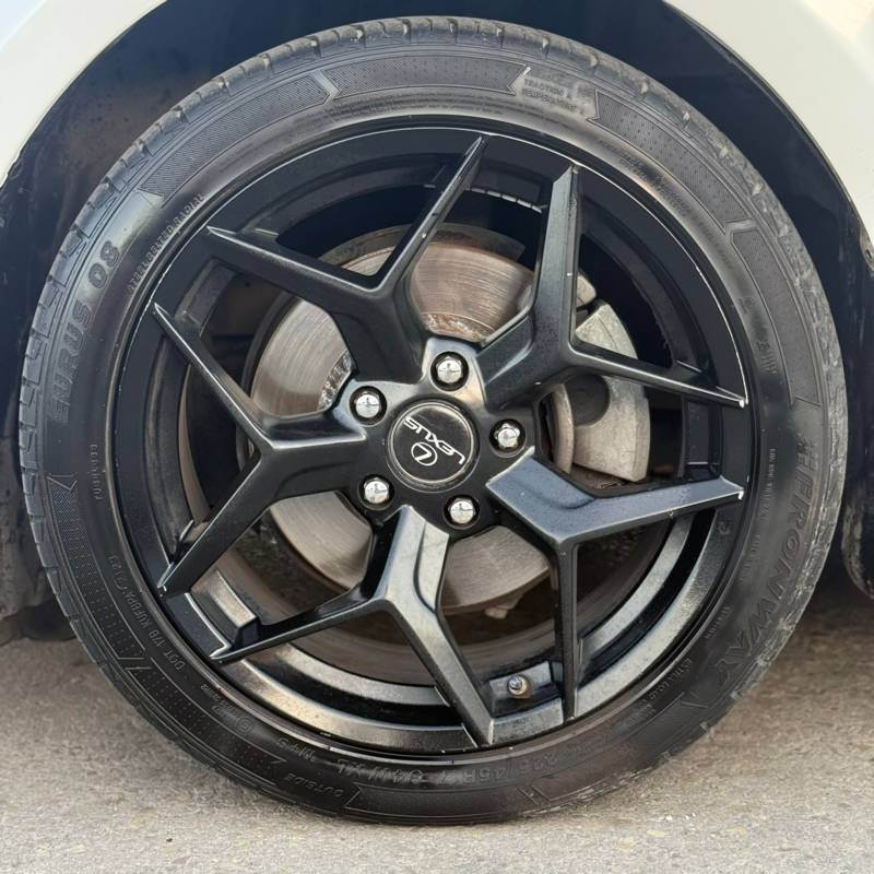  LEXUS IS300H -  8