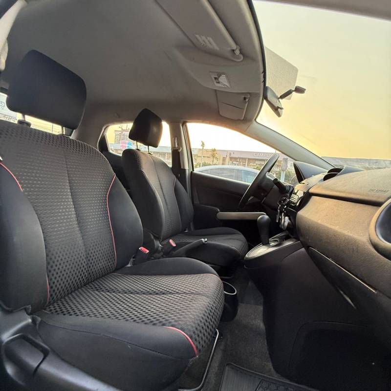  MAZDA 2 -  9