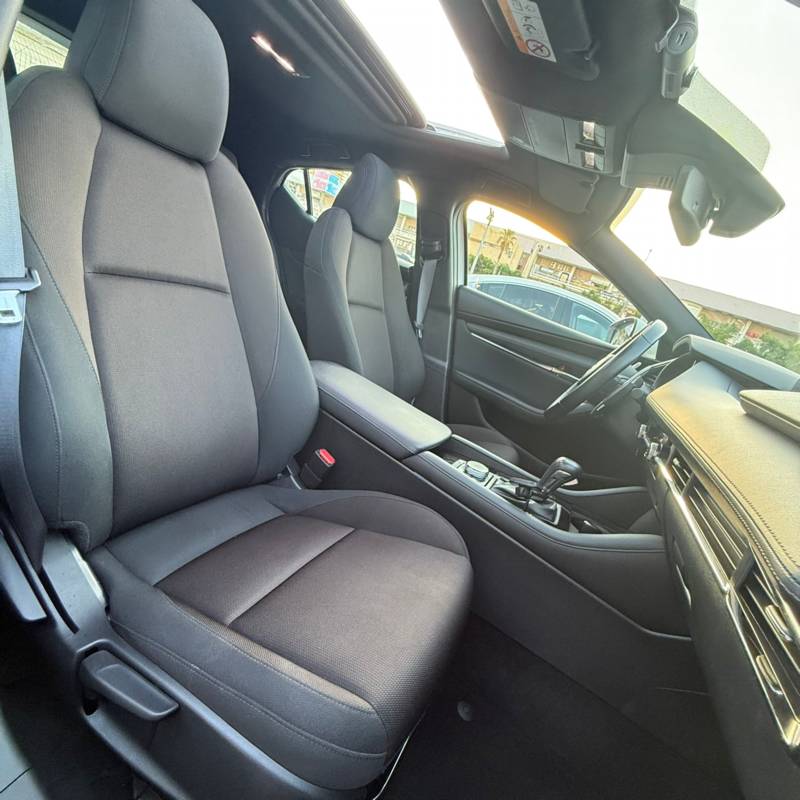  MAZDA3 -  9