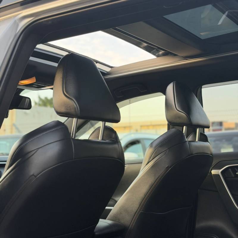 ������ RAV 4 HYBRID - ����� 9