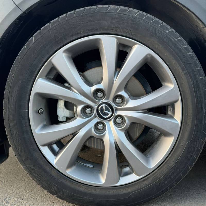 ���� MAZDA CX-30 - ����� 9